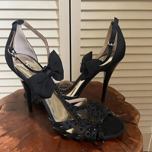 ABS  Allen Swartz VERO CUOIO BLACK HEELS WITH BOW Size 9 NWT